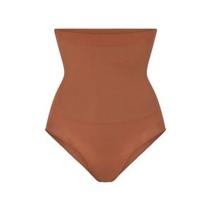 🤎 NWT Skims Core Control High Waisted Brief - Bronze - Size XL
